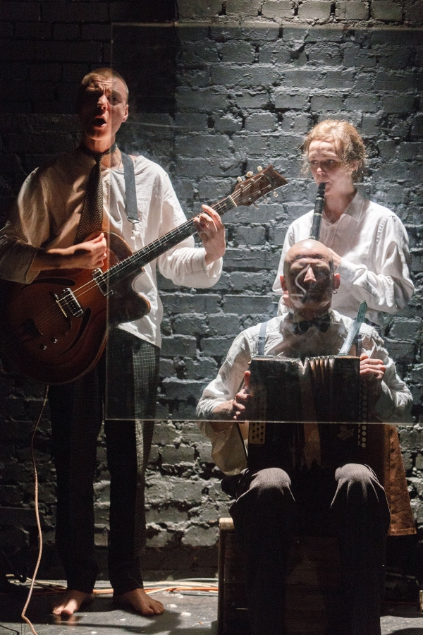 Biografia - Theatre Karlsson Haus